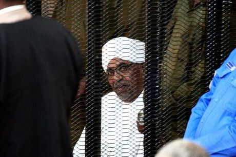 Mantan Presiden Sudan Omar Al-Bashir Muncul Dalam Persidangan Atas Kudeta Militer 1989